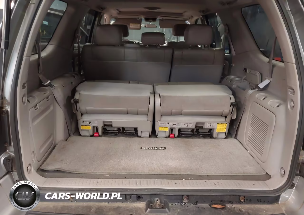 2002 Toyota Sequoia Limited V8 VIN:5TDBT48A82S057793 - 17