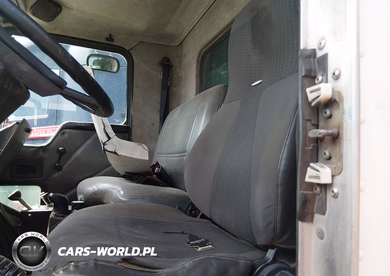 1998 Kenworth Construction T300 VIN:3BKMHD7X6WF782163 - 7