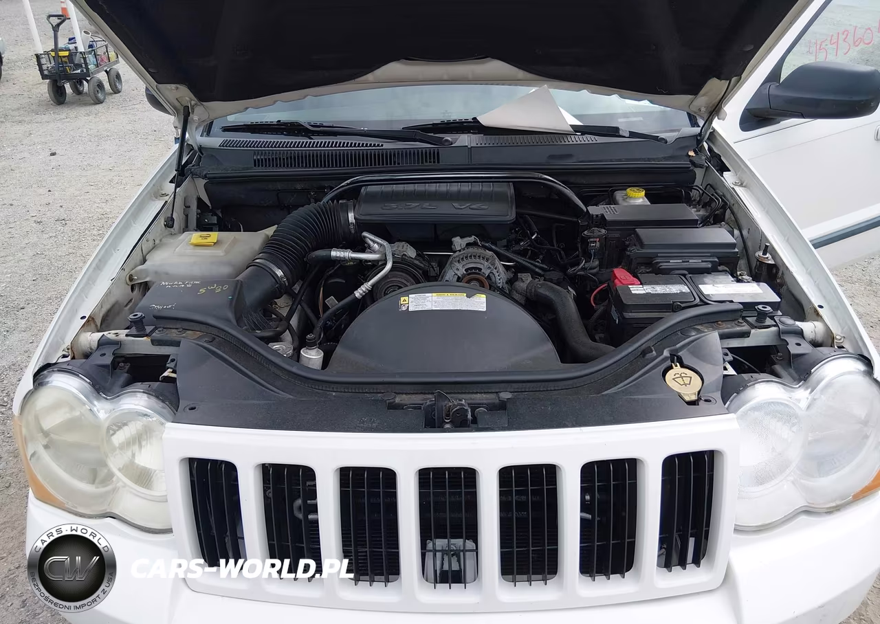 2008 Jeep Grand Cherokee Laredo VIN:1J8GR48KX8C246414 - 10