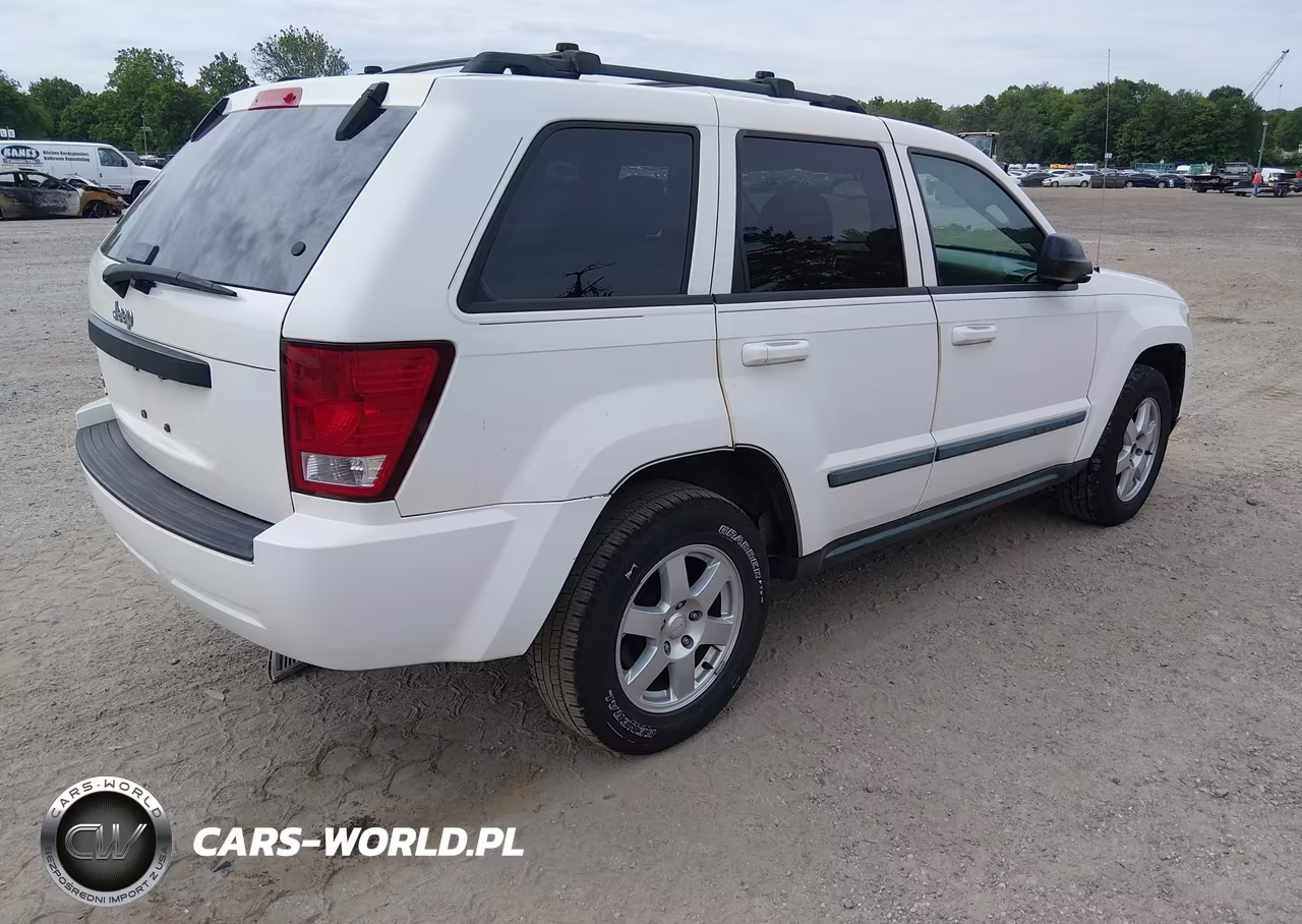 2008 Jeep Grand Cherokee Laredo VIN:1J8GR48KX8C246414 - 4
