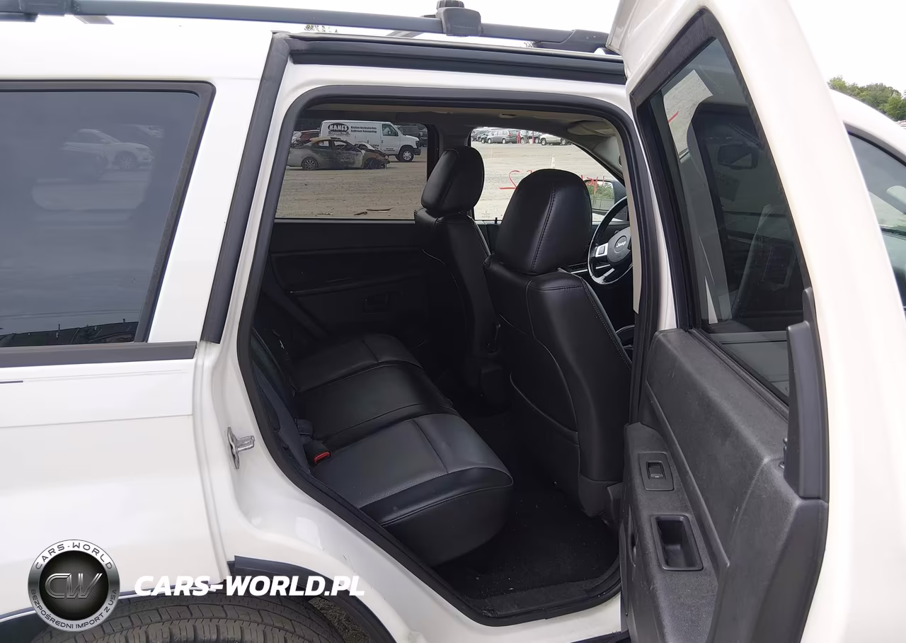 2008 Jeep Grand Cherokee Laredo VIN:1J8GR48KX8C246414 - 8