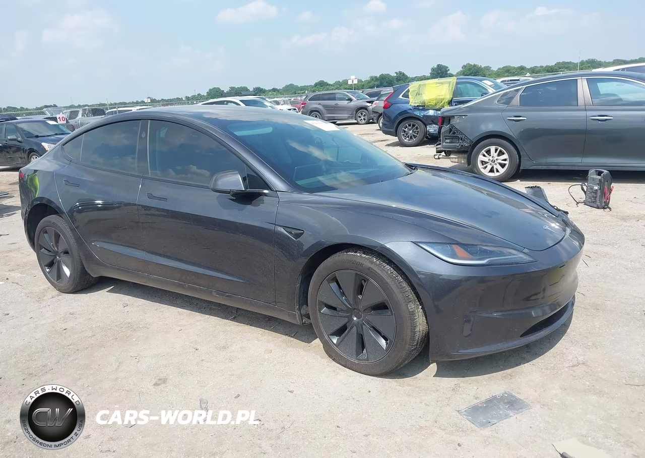 2025 Tesla Model 3 Long Range Rear-Wheel Drive-Standard Rear-Wheel Drive – zdjęcie 1 z 14