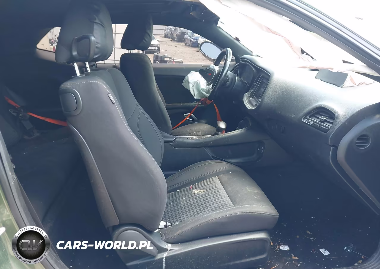 2018 Dodge Challenger Sxt VIN:2C3CDZAG5JH333734 - 5