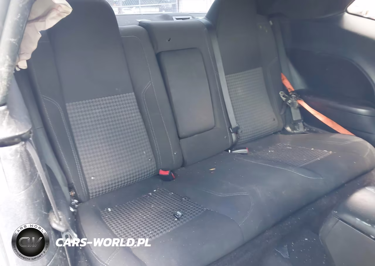 2018 Dodge Challenger Sxt VIN:2C3CDZAG5JH333734 - 8