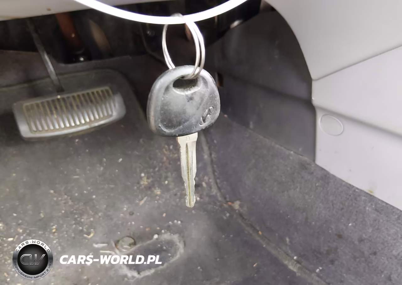 2008 Hyundai Elantra Gls-Se VIN:KMHDU46DX8U488381 - 11