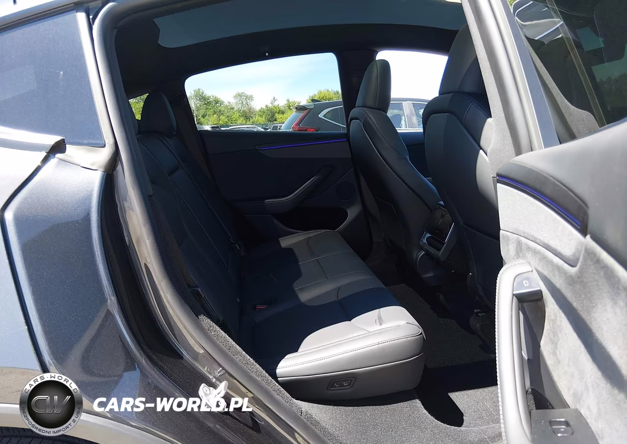2026 Tesla Model Y Premium Rear-Wheel Drive-Rear-Wheel Drive VIN:7SAYGDED4TF618674 - 8