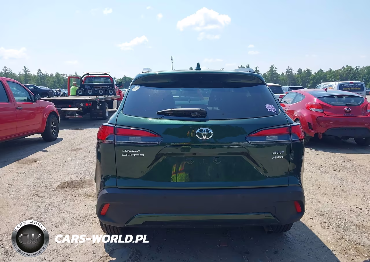 2022 Toyota Corolla Cross Xle VIN:7MUDAABG7NV011604 - 17