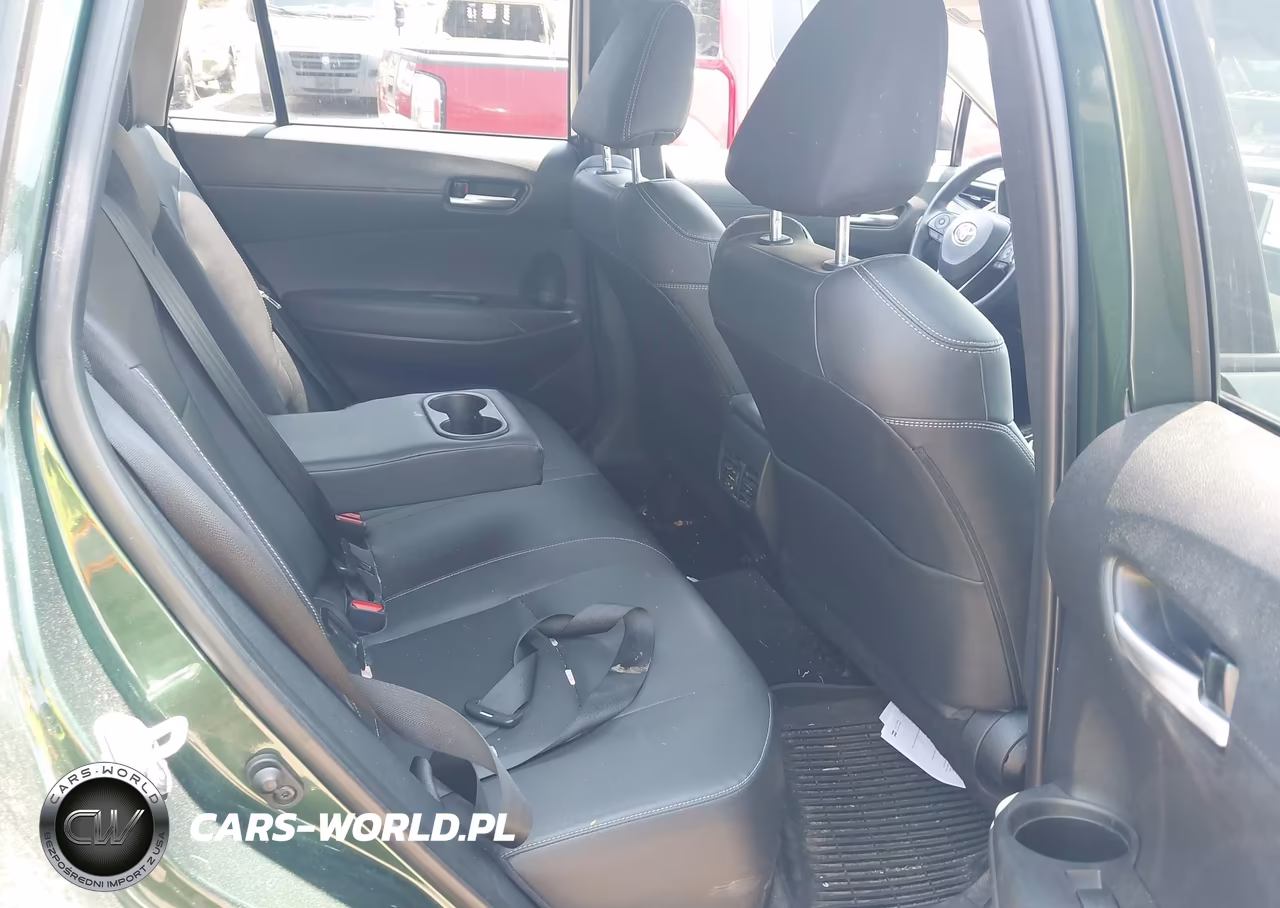 2022 Toyota Corolla Cross Xle VIN:7MUDAABG7NV011604 - 8