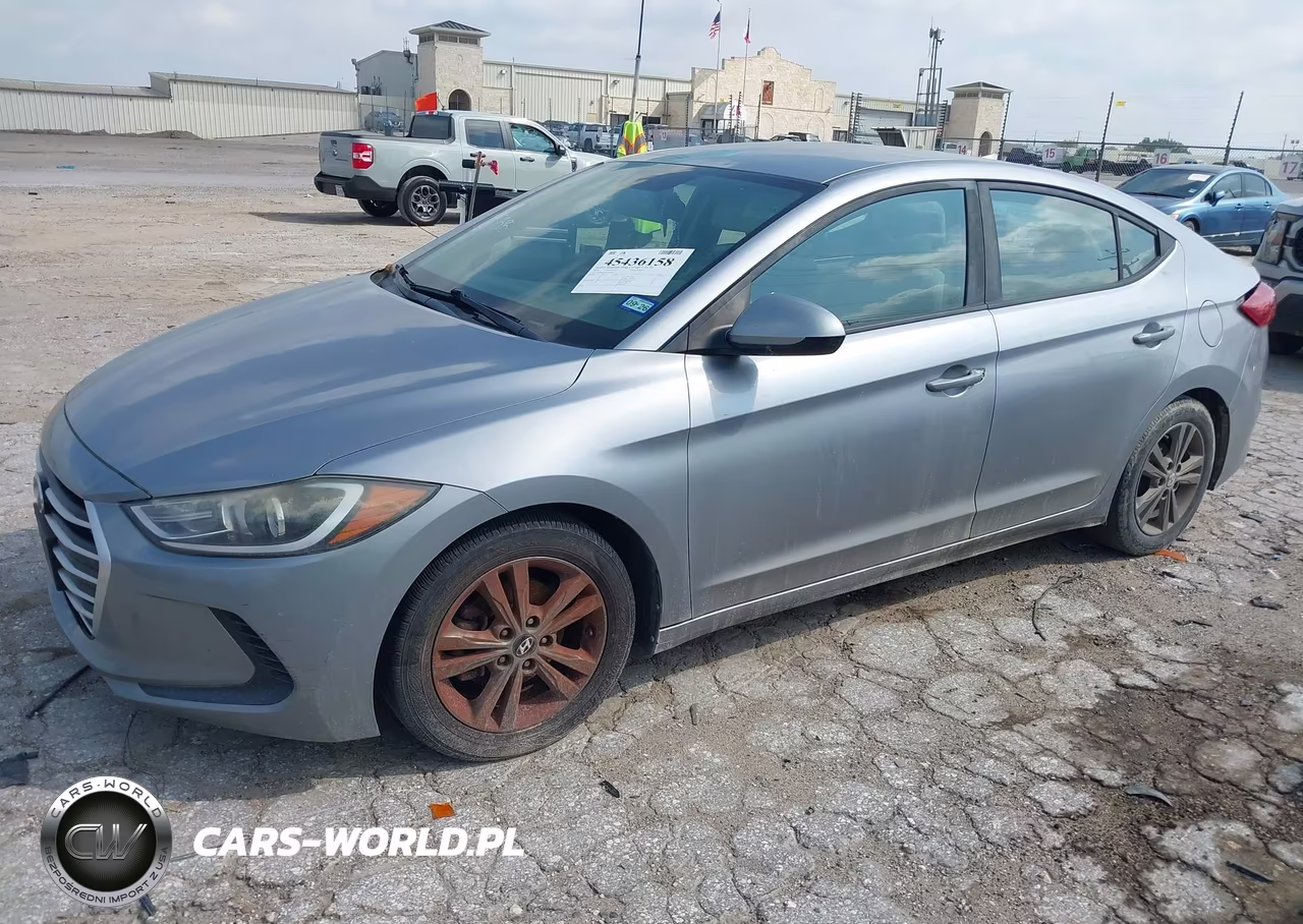 2017 Hyundai Elantra Se VIN:5NPD84LF8HH022585 - 2