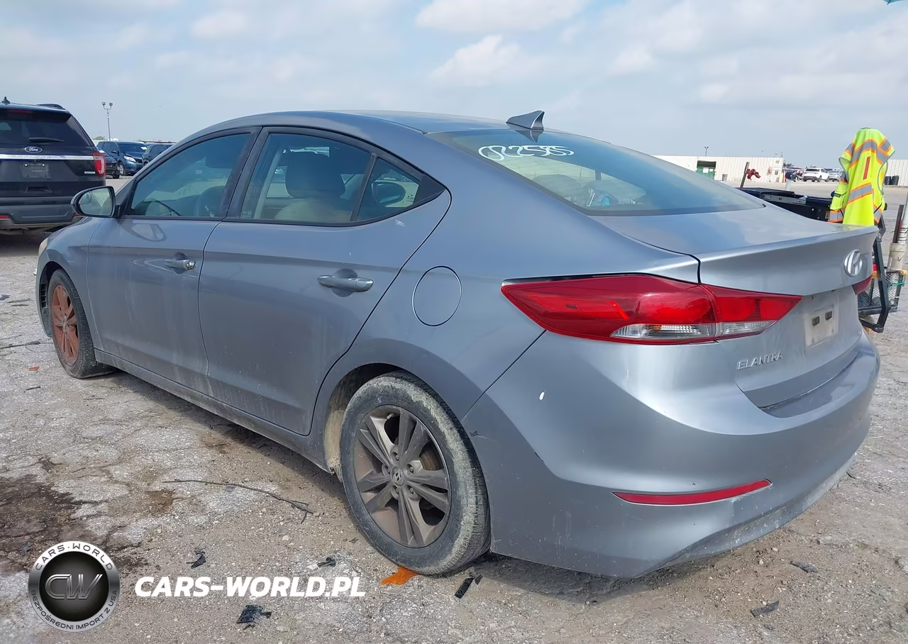 2017 Hyundai Elantra Se VIN:5NPD84LF8HH022585 - 3