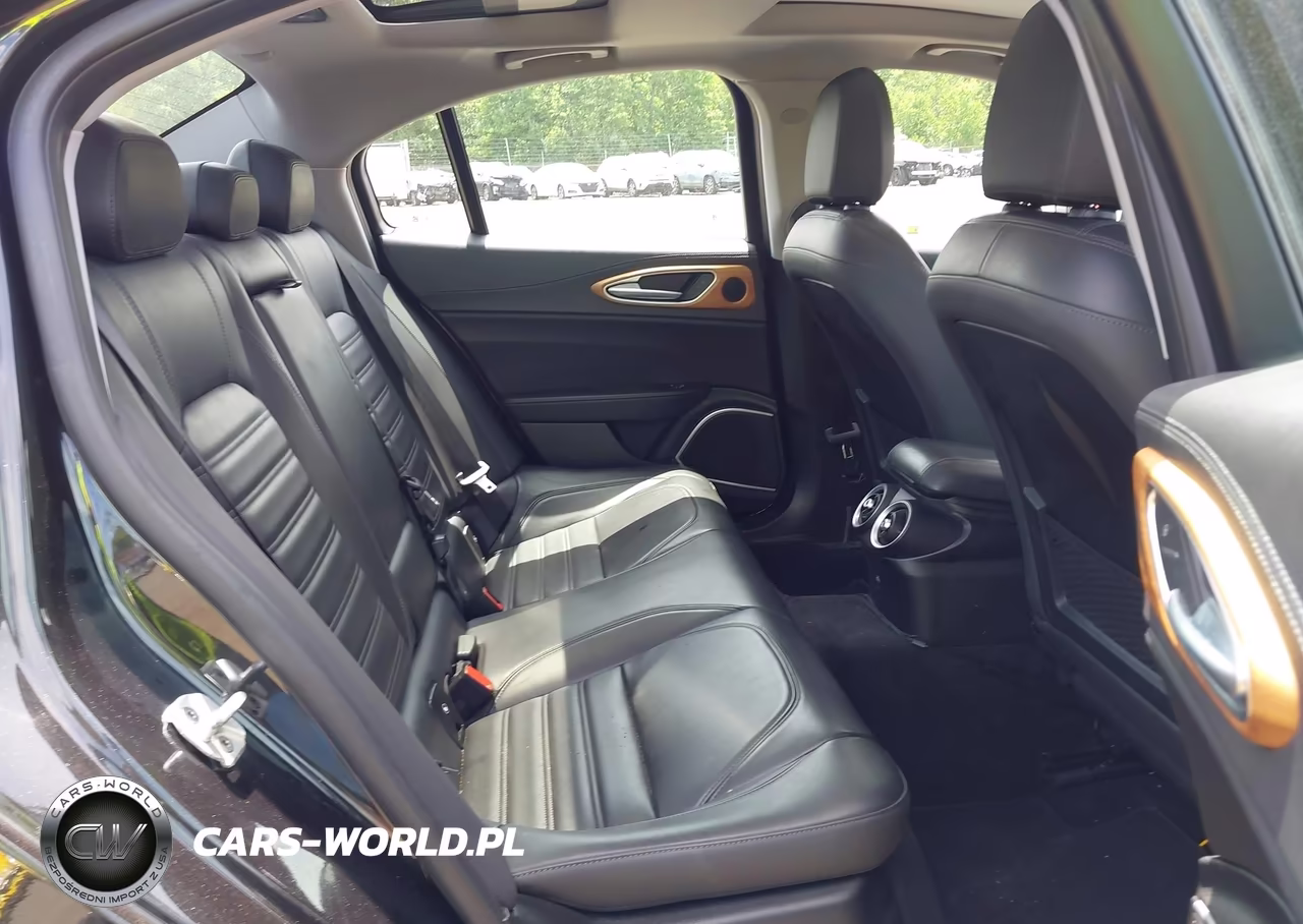 2017 Alfa Romeo Giulia Ti Awd VIN:ZARFAEEN4H7537116 - 8