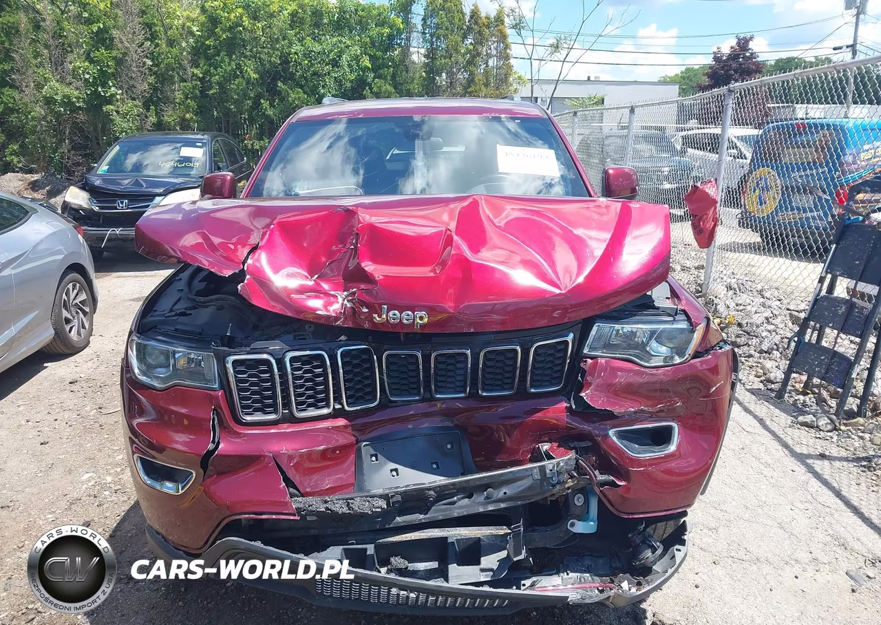 2018 Jeep Grand Cherokee Laredo E 4X4 VIN:1C4RJFAG2JC223322 - 12