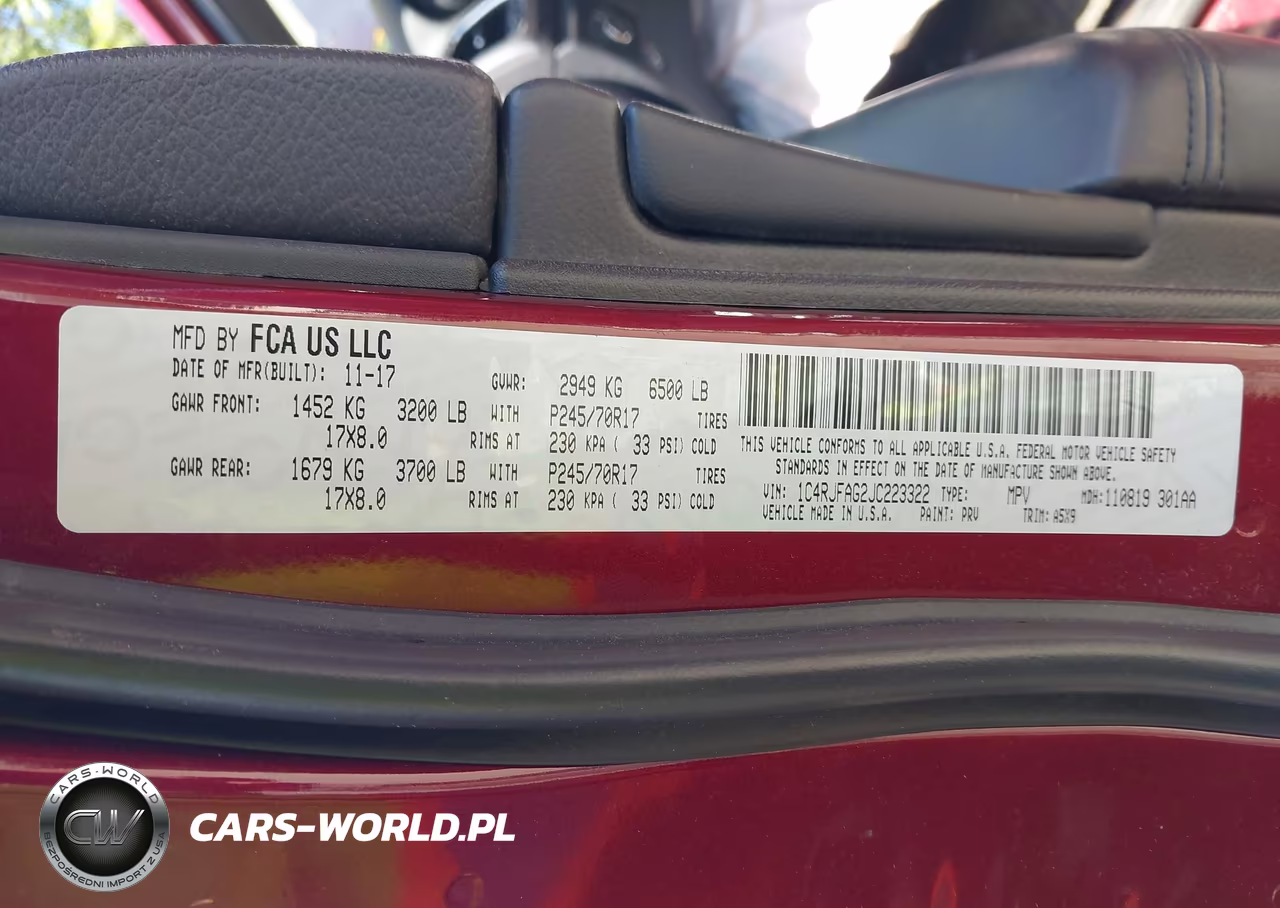 2018 Jeep Grand Cherokee Laredo E 4X4 VIN:1C4RJFAG2JC223322 - 9