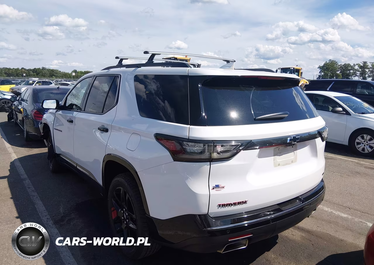 2019 Chevrolet Traverse Premier VIN:1GNEVKKW1KJ312515 - 3