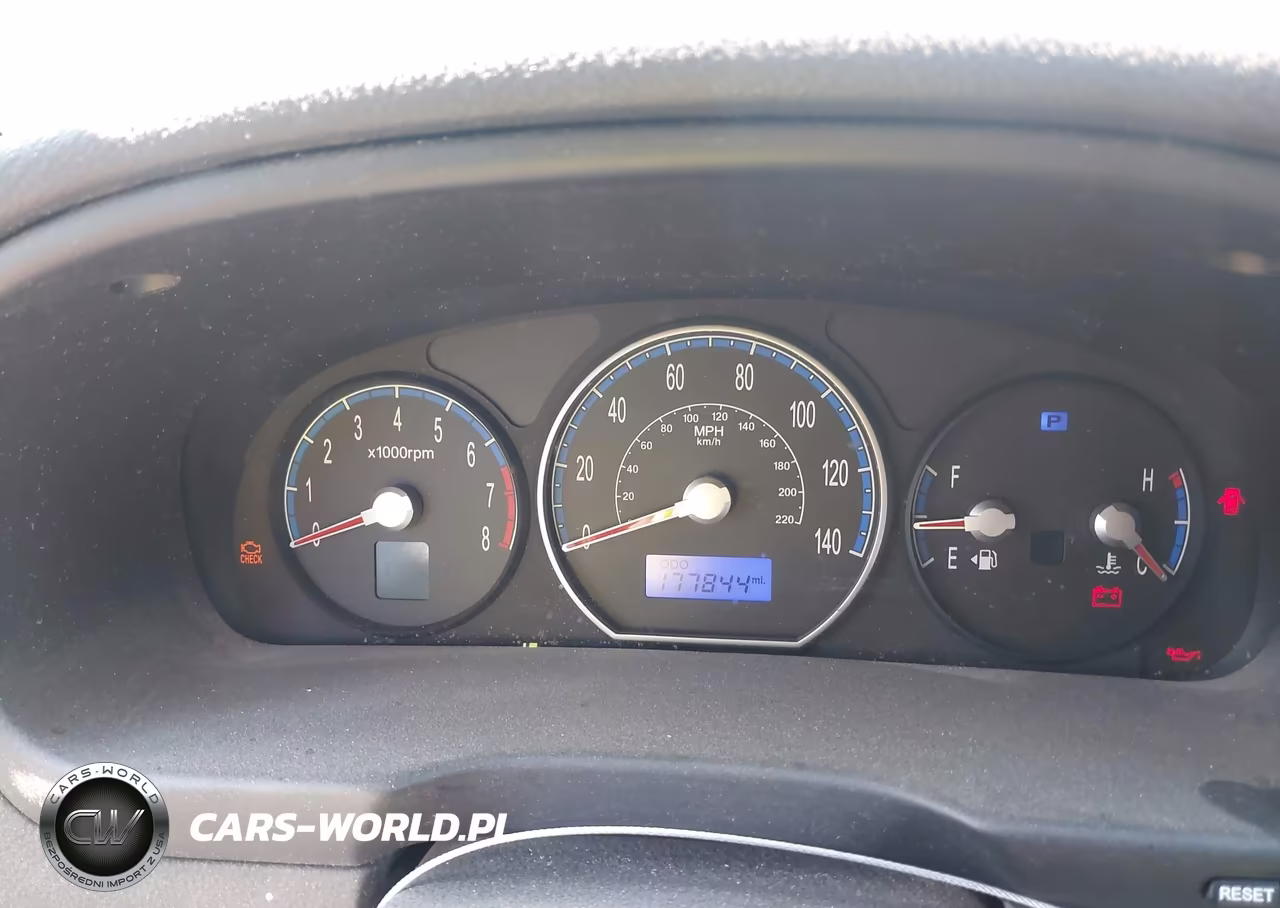 2008 Hyundai Santa Fe Gls VIN:5NMSG13D18H181744 - 7