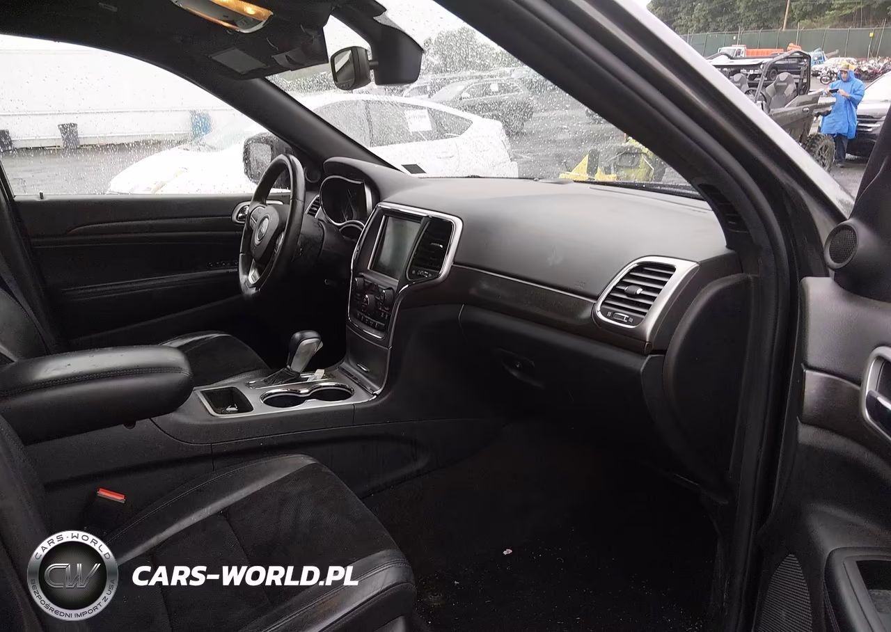 2018 Jeep Grand Cherokee Laredo E 4X4 VIN:1C4RJFAG3JC406258 - 5