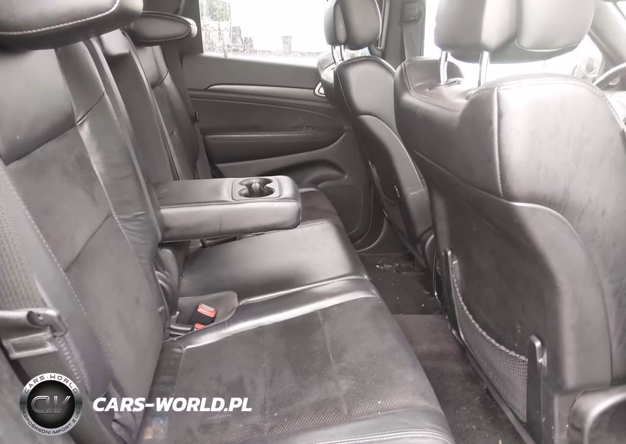 2018 Jeep Grand Cherokee Laredo E 4X4 VIN:1C4RJFAG3JC406258 - 8
