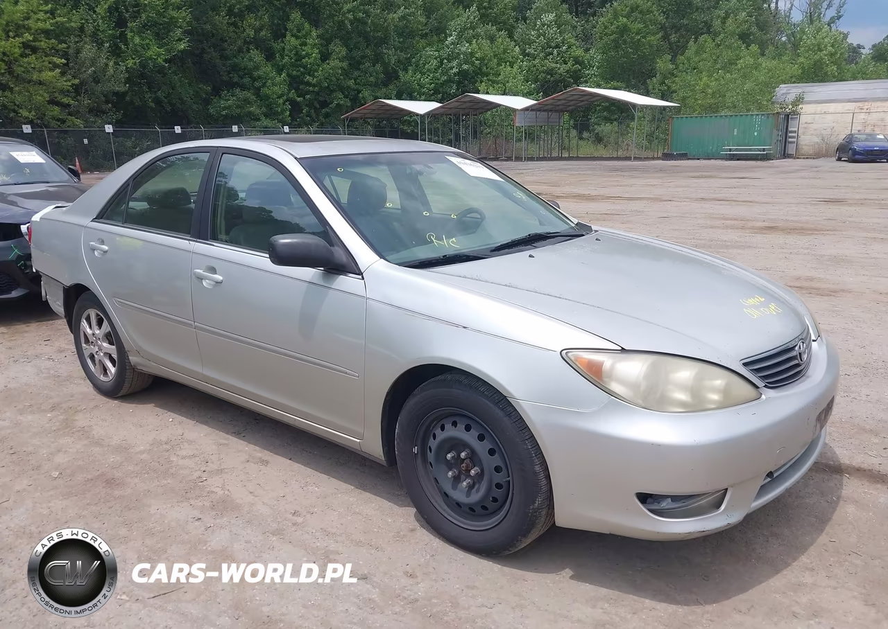 2005 Toyota Camry Xle V6 – zdjęcie 1 z 17