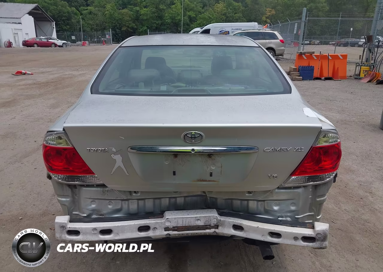 2005 Toyota Camry Xle V6 VIN:JTDBF30K650165097 - 17