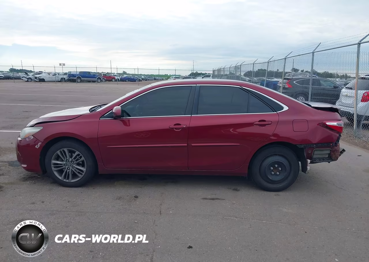 2016 Toyota Camry Se VIN:4T1BF1FK3GU545923 - 15