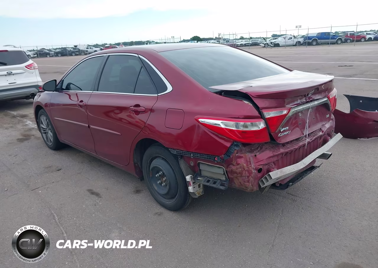 2016 Toyota Camry Se VIN:4T1BF1FK3GU545923 - 3