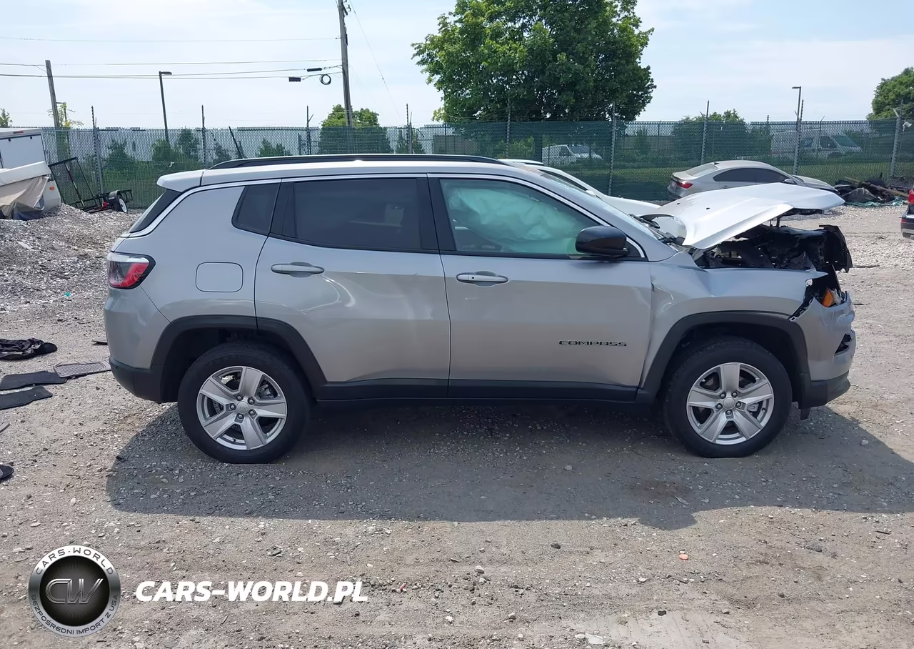 2022 Jeep Compass Latitude 4X4 VIN:3C4NJDBB0NT231421 - 12