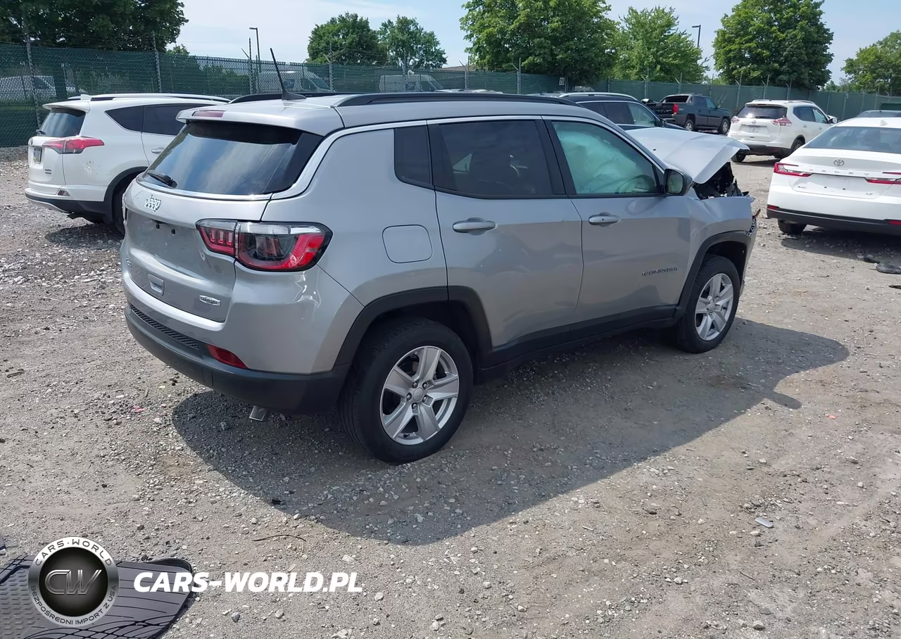 2022 Jeep Compass Latitude 4X4 VIN:3C4NJDBB0NT231421 - 4