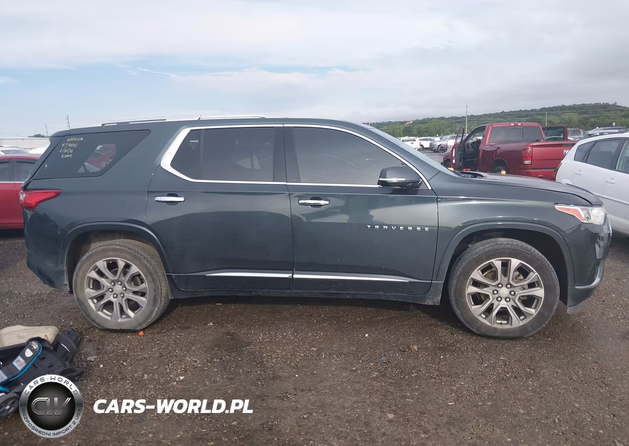 2019 Chevrolet Traverse Premier VIN:1GNERKKW7KJ132959 - 14
