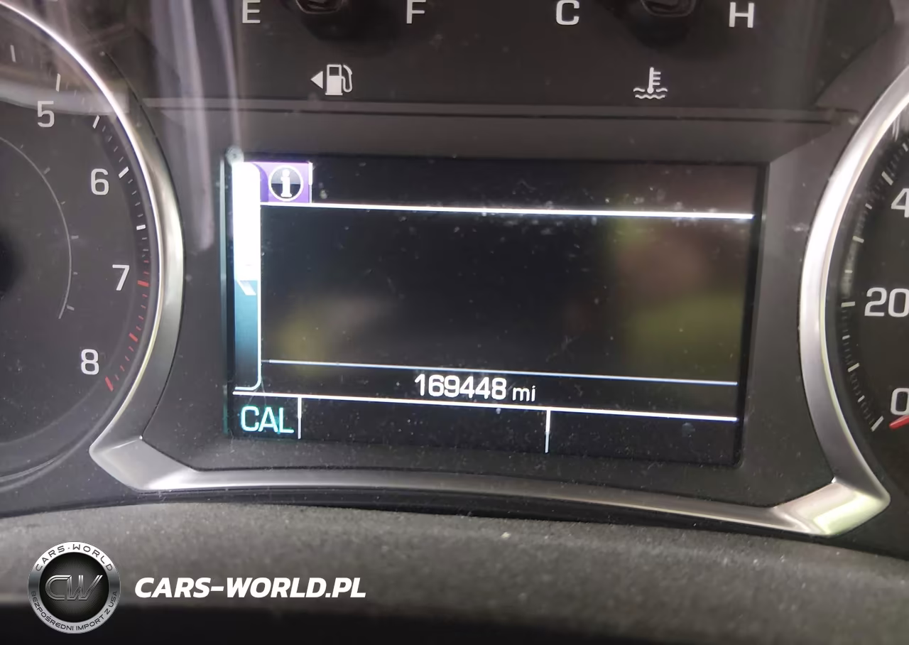 2019 Chevrolet Traverse Premier VIN:1GNERKKW7KJ132959 - 16