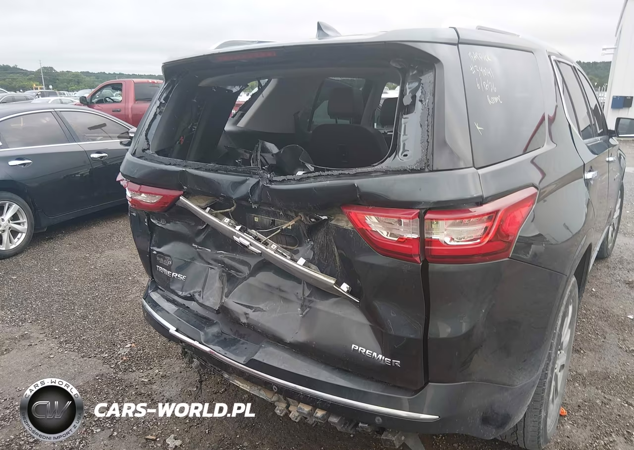 2019 Chevrolet Traverse Premier VIN:1GNERKKW7KJ132959 - 6