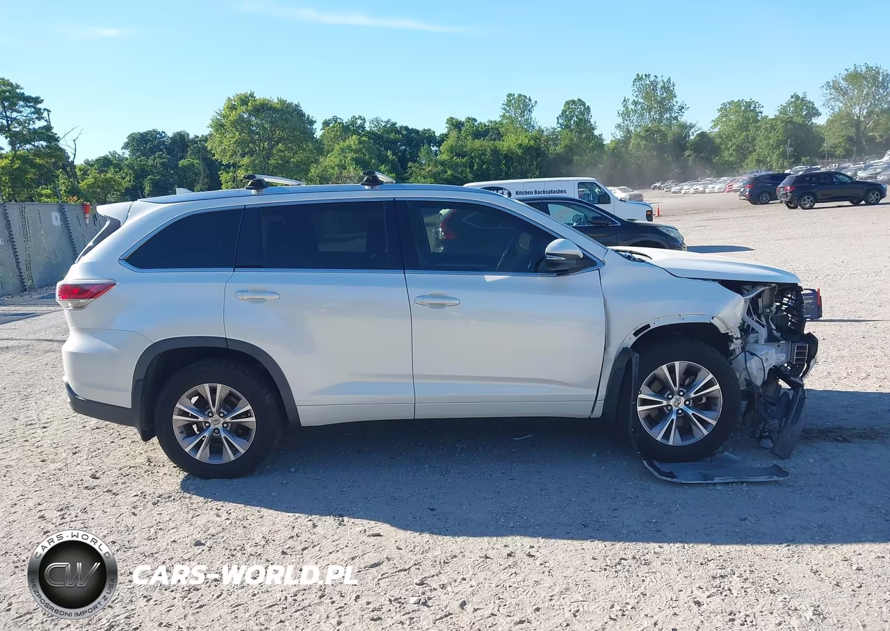2014 Toyota Highlander Xle V6 VIN:5TDJKRFH6ES005546 - 13
