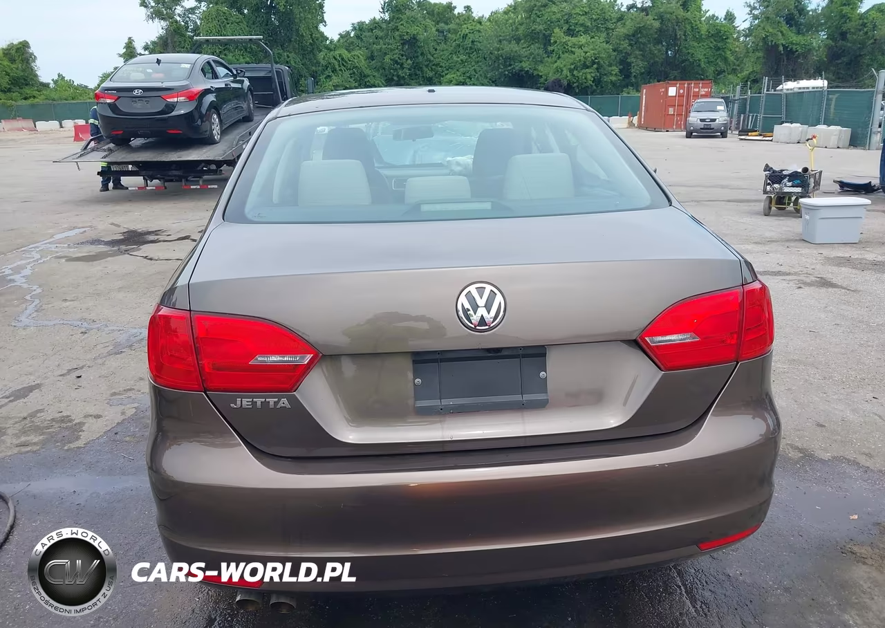 2013 Volkswagen Jetta 2.0L S VIN:3VW2K7AJ9DM401212 - 17