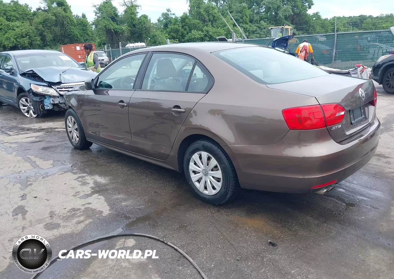 2013 Volkswagen Jetta 2.0L S VIN:3VW2K7AJ9DM401212 - 3