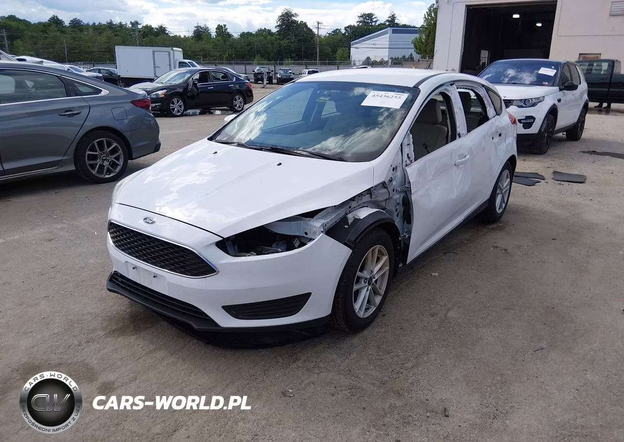 2017 Ford Focus Se VIN:1FADP3K2XHL316549 - 2