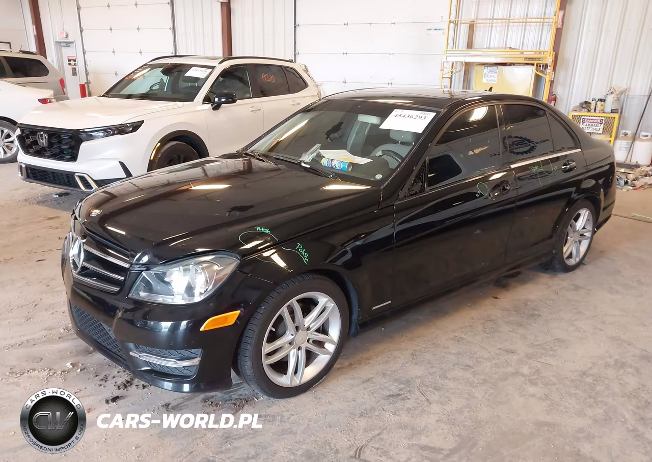 2014 Mercedes-Benz C 250 Sport VIN:WDDGF4HB2ER310542 - 2