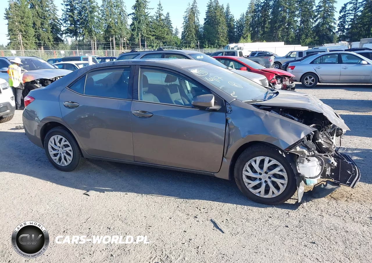 2017 Toyota Corolla Le VIN:2T1BURHE4HC932995 - 14