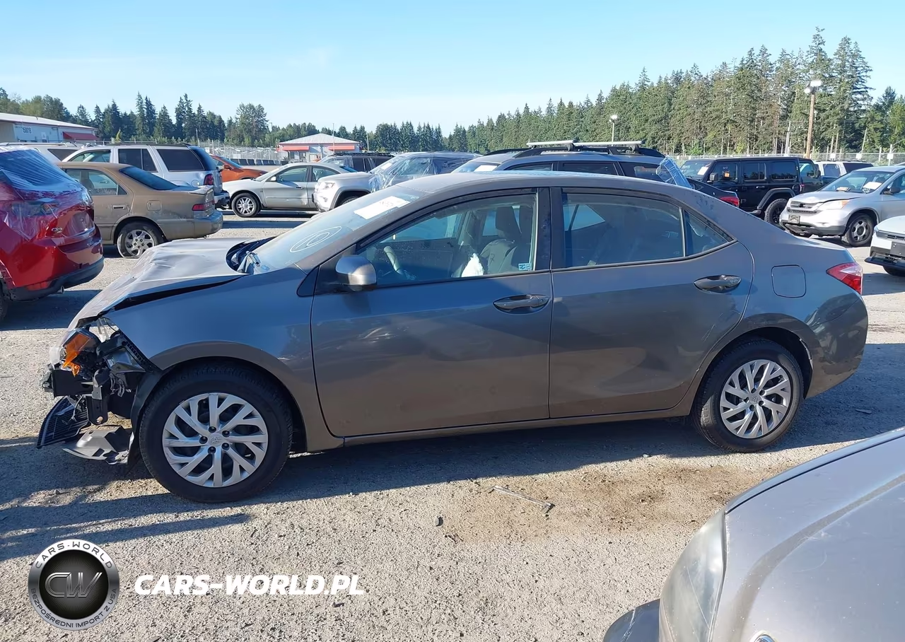 2017 Toyota Corolla Le VIN:2T1BURHE4HC932995 - 15