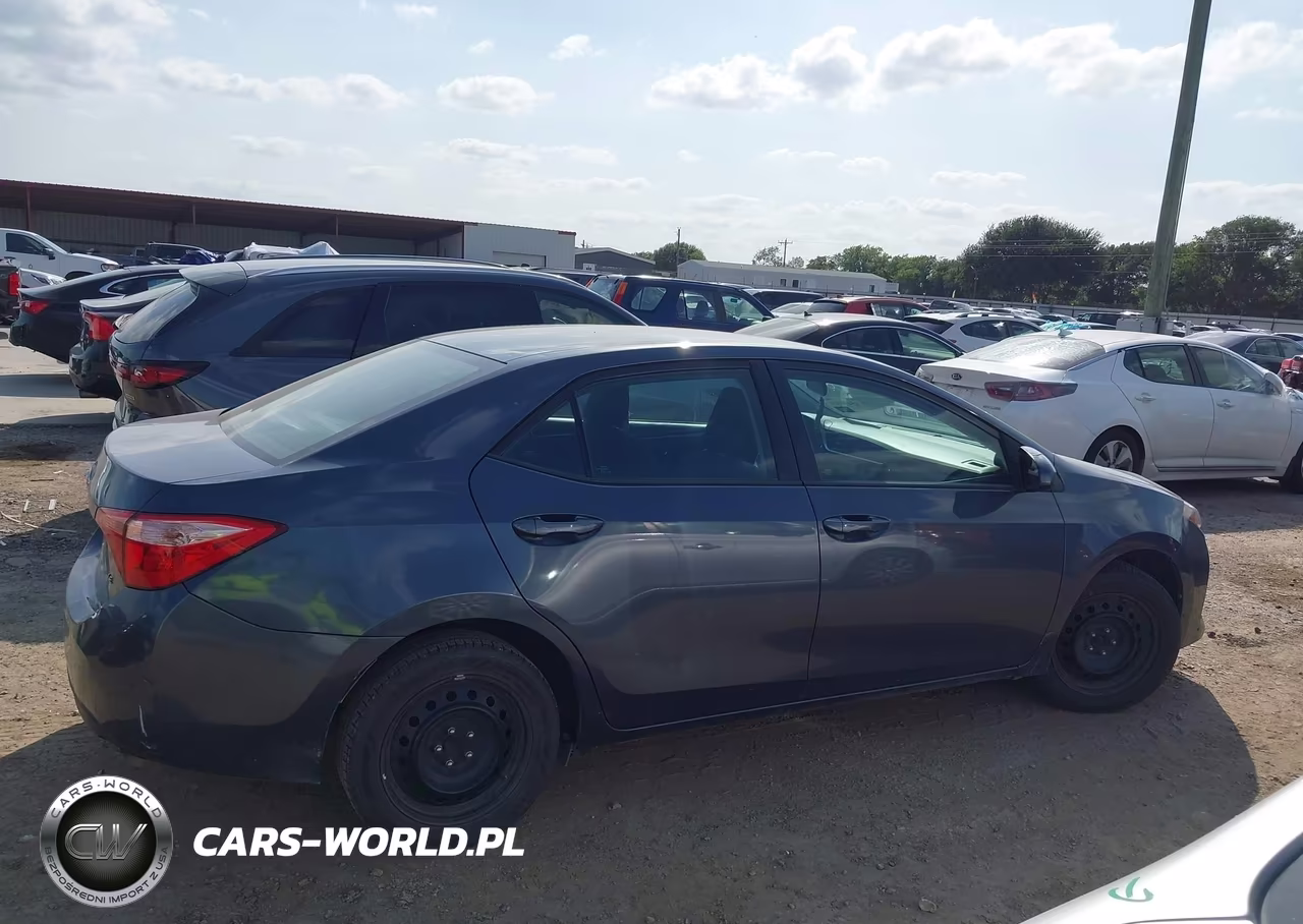 2017 Toyota Corolla Le VIN:5YFBURHE4HP718041 - 12
