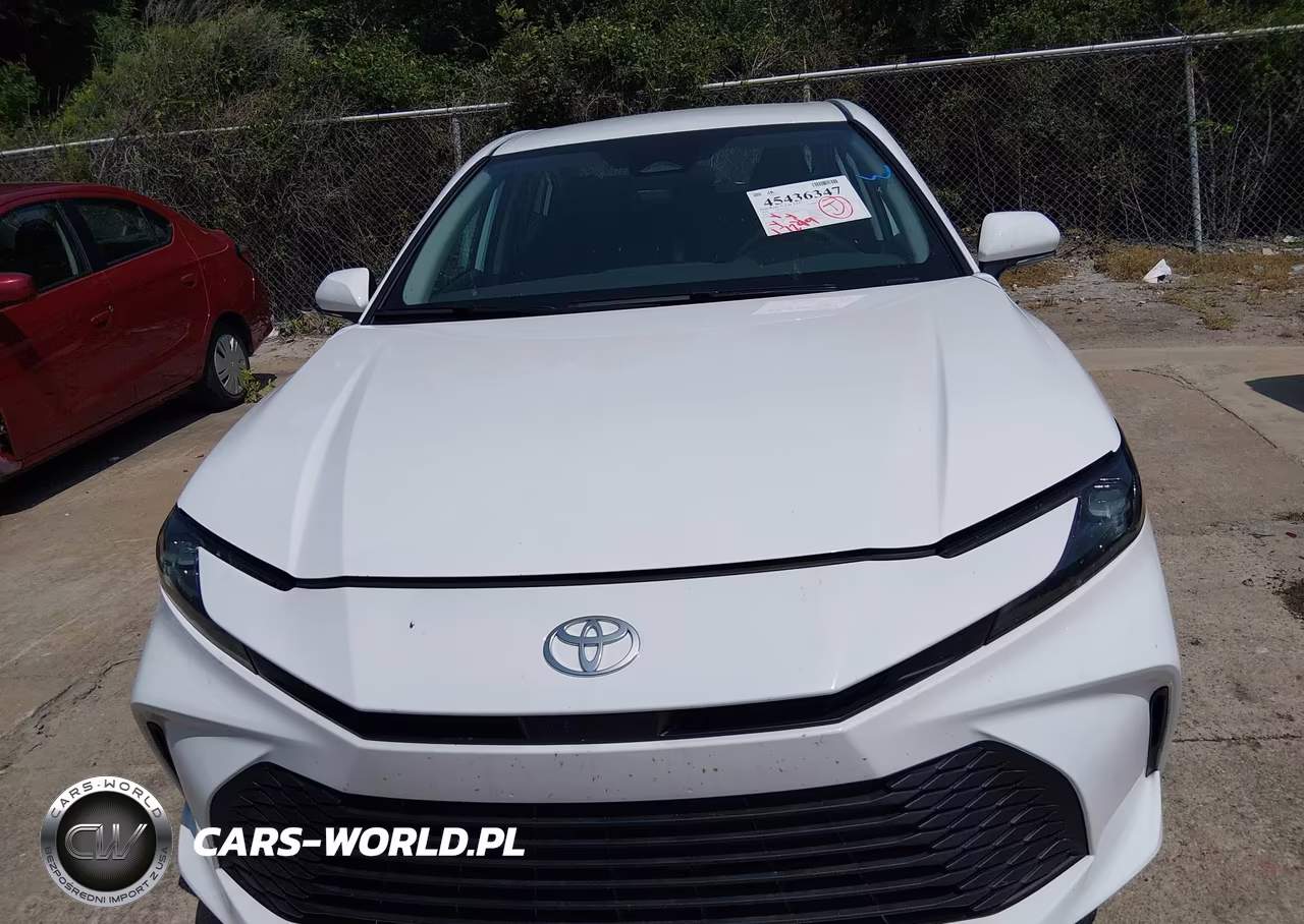2026 Toyota Camry Le VIN:4T1DAACK0TU674045 - 12