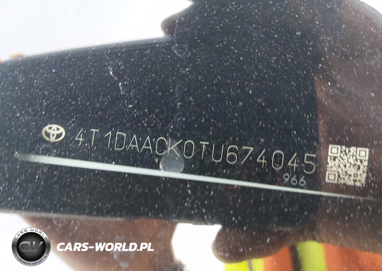2026 Toyota Camry Le VIN:4T1DAACK0TU674045 - 9