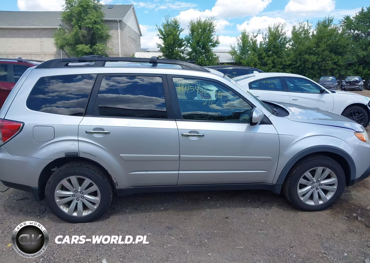 2011 Subaru Forester 2.5X Premium VIN:JF2SHADC7BG783518 - 13