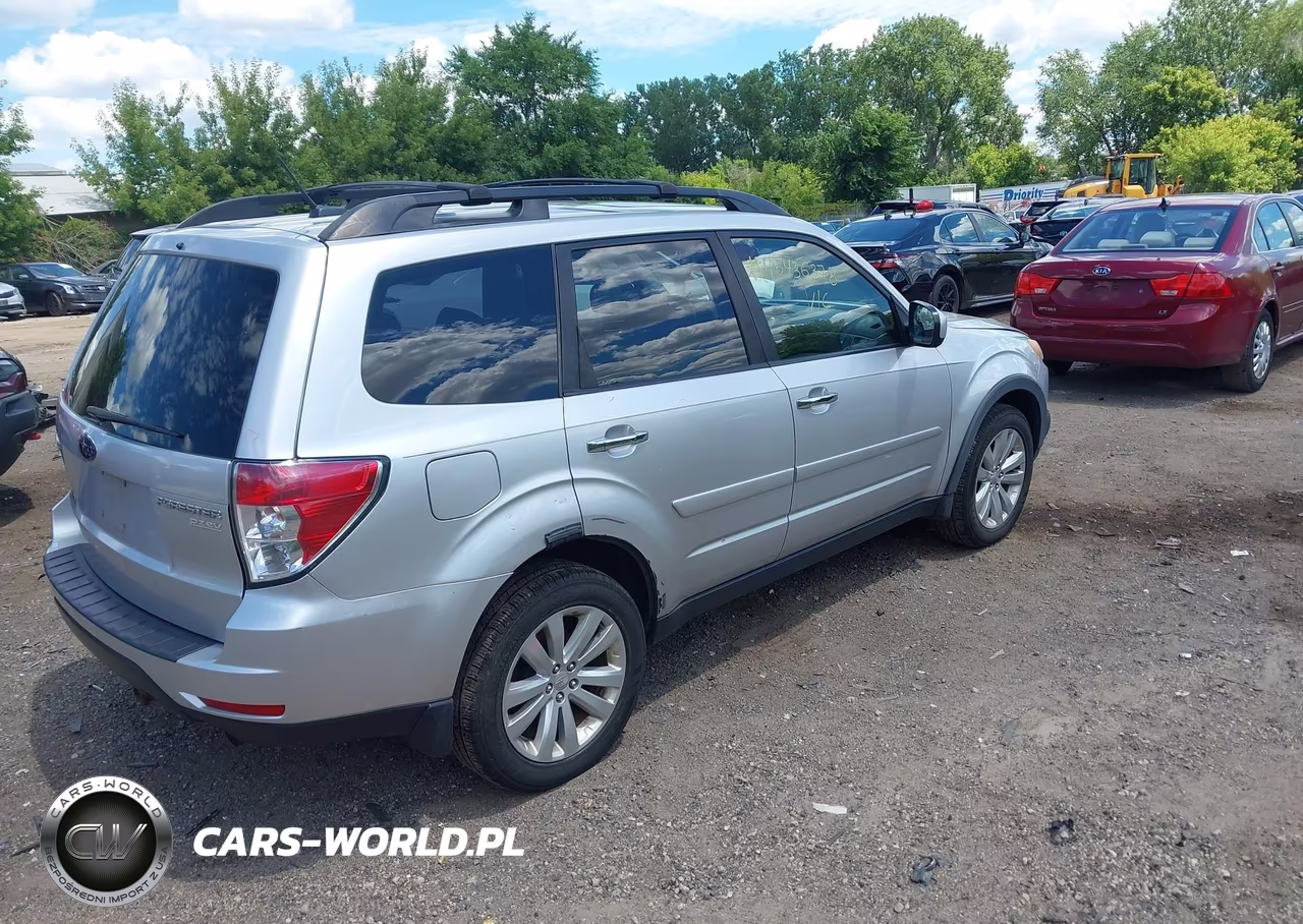 2011 Subaru Forester 2.5X Premium VIN:JF2SHADC7BG783518 - 4