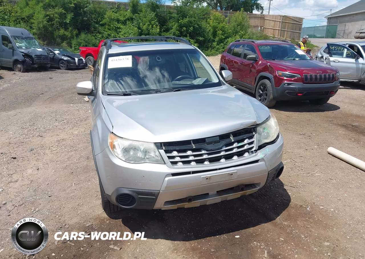2011 Subaru Forester 2.5X Premium VIN:JF2SHADC7BG783518 - 6