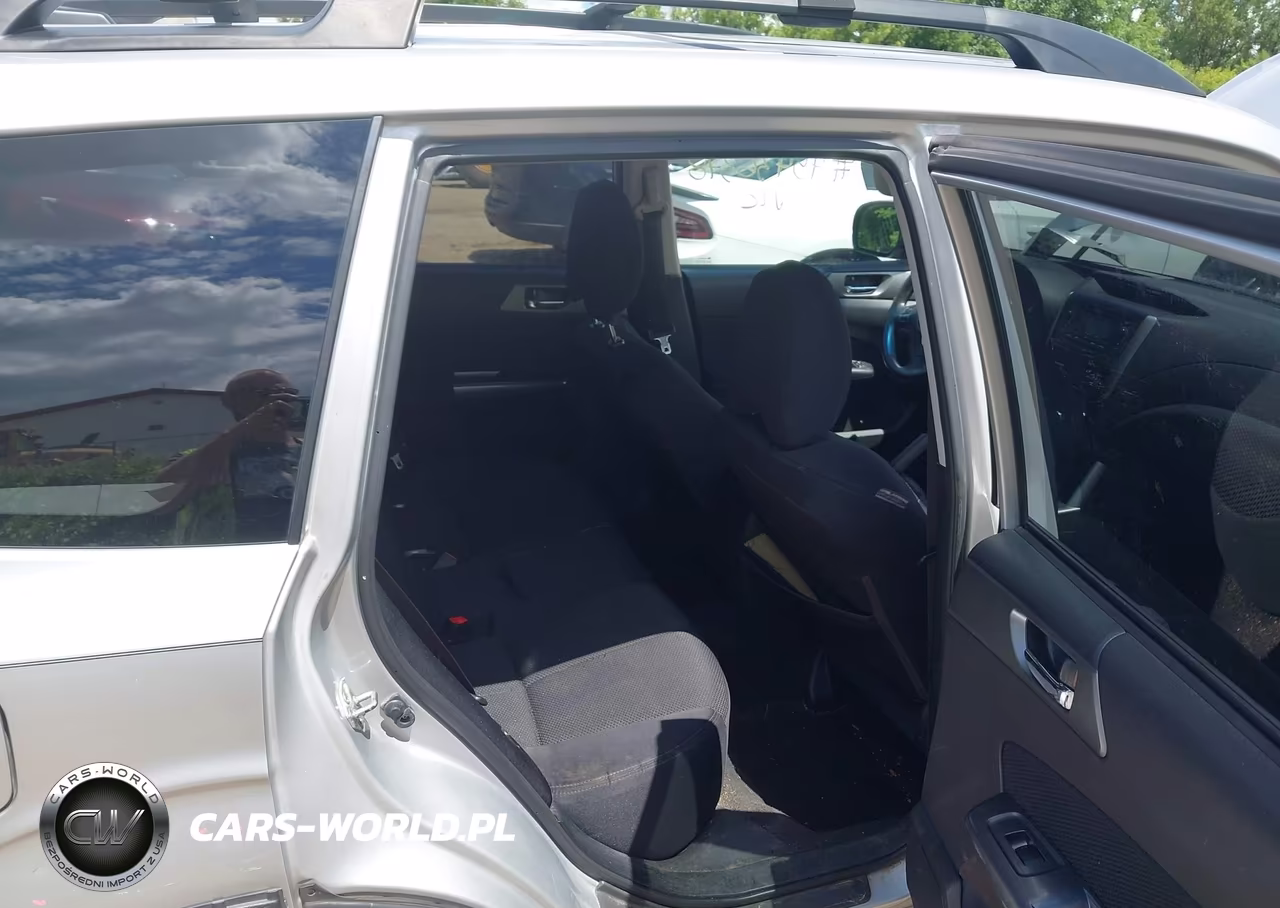 2011 Subaru Forester 2.5X Premium VIN:JF2SHADC7BG783518 - 8