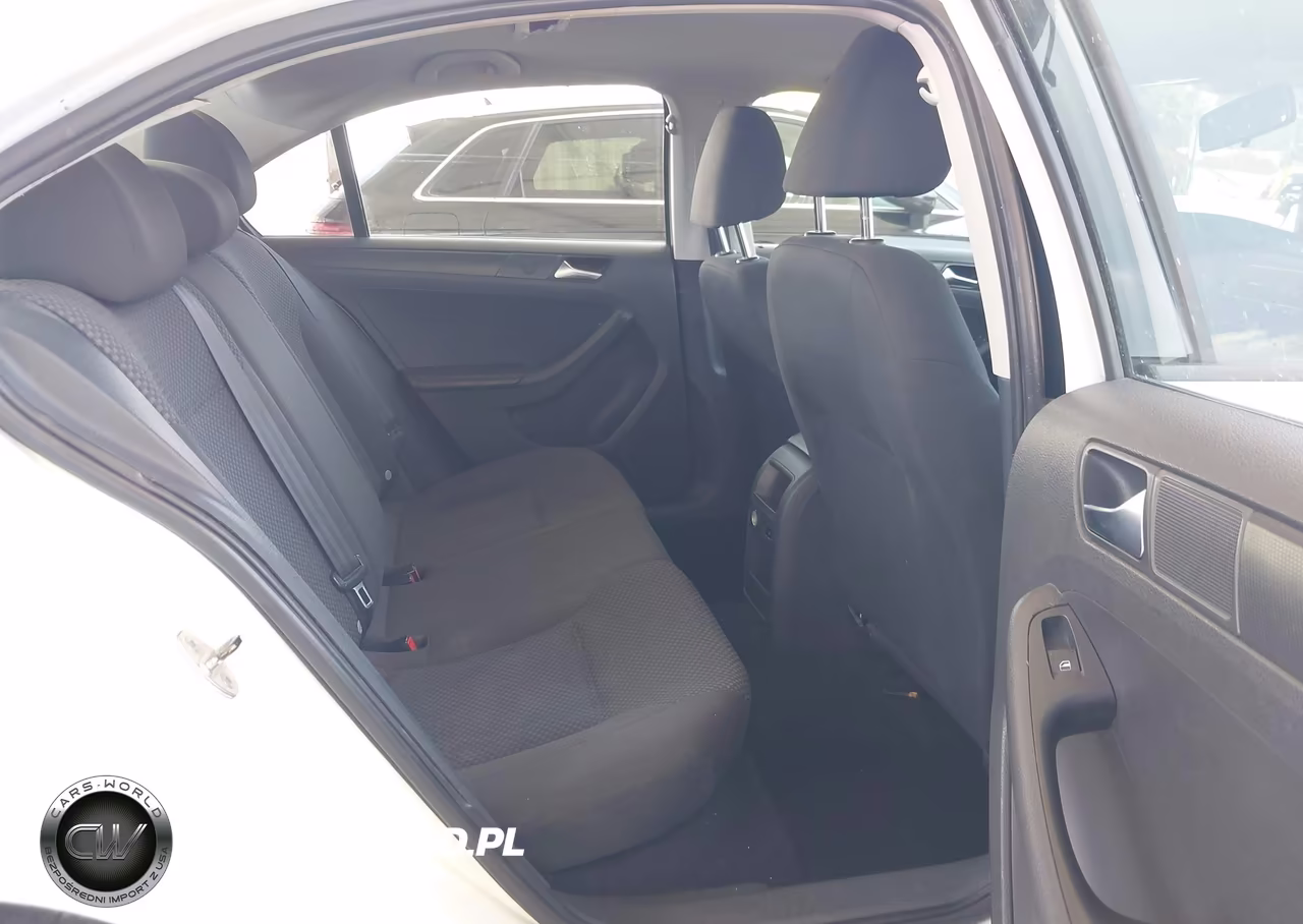 2013 Volkswagen Jetta 2.0L S VIN:3VW2K7AJ0DM295801 - 8