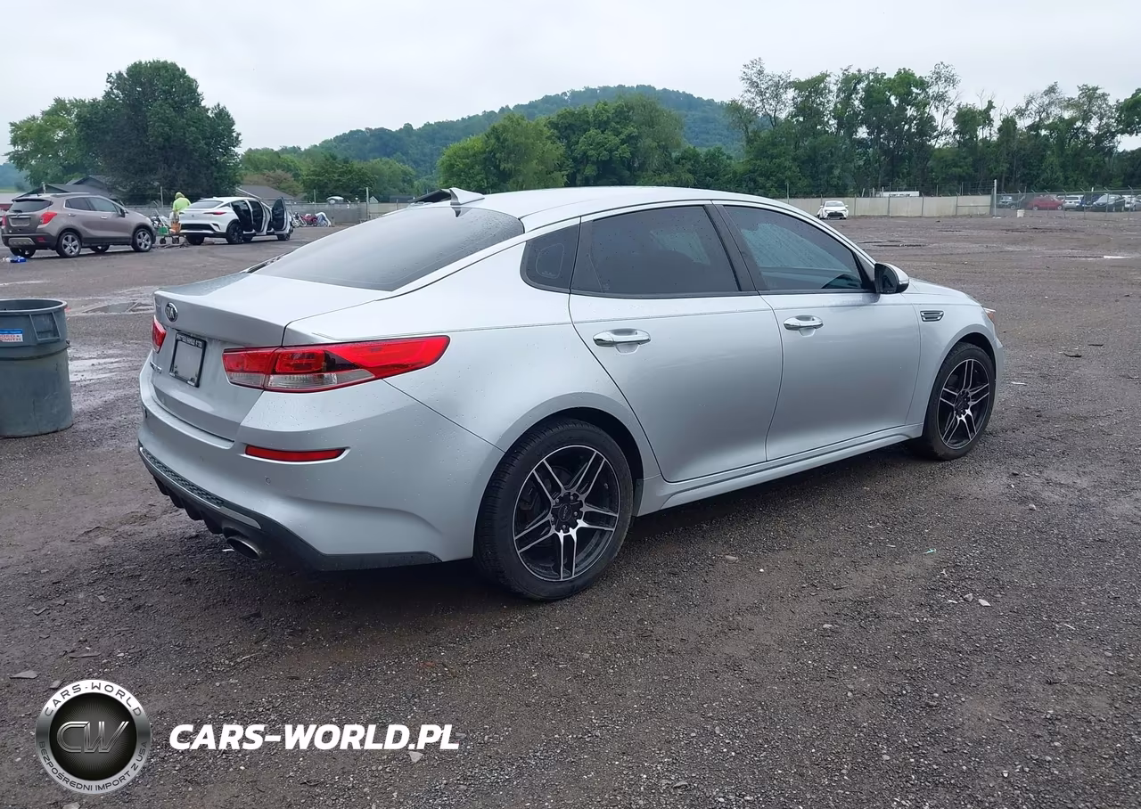2019 Kia Optima Lx VIN:5XXGT4L30KG298702 - 4