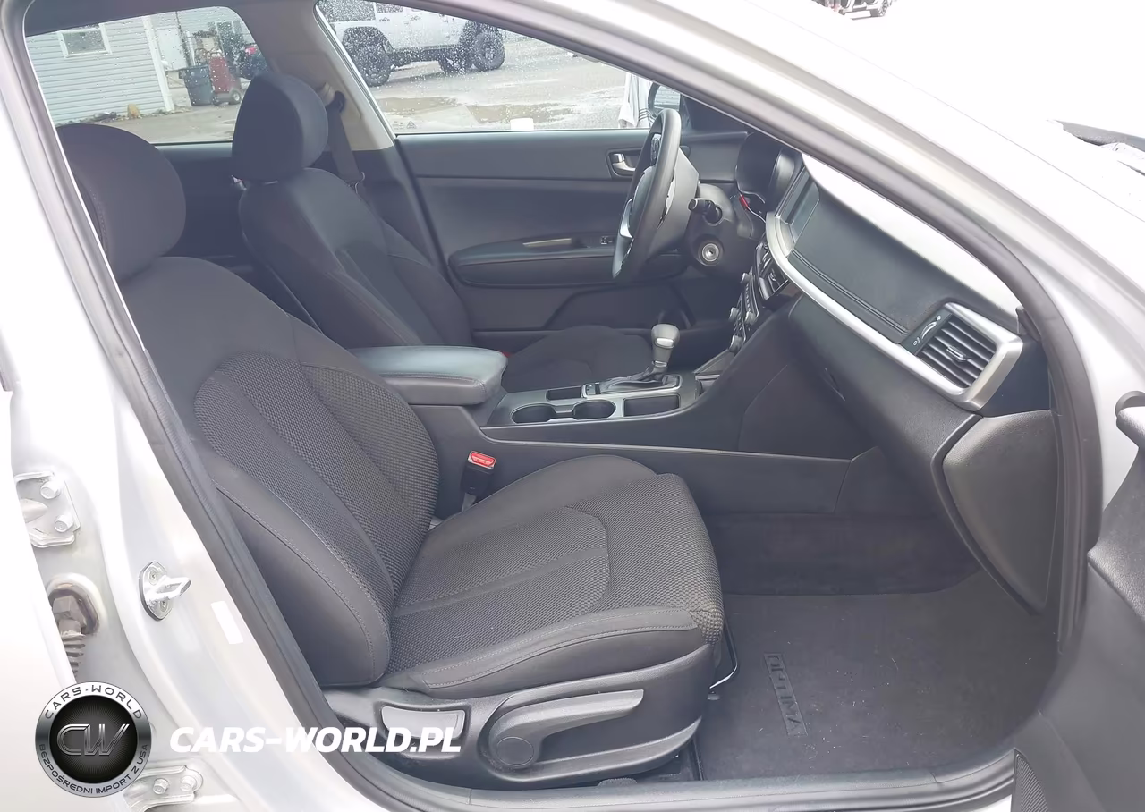 2019 Kia Optima Lx VIN:5XXGT4L30KG298702 - 5