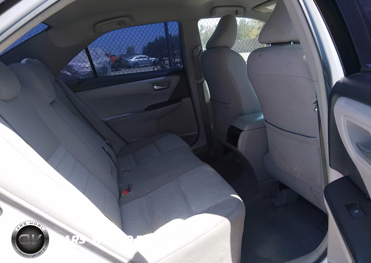 2017 Toyota Camry Le VIN:4T1BF1FK1HU644144 - 8