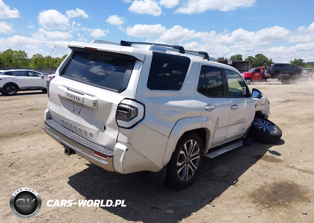 2025 Toyota 4Runner Limited VIN:JTEVA5BR2S5023194 - 4