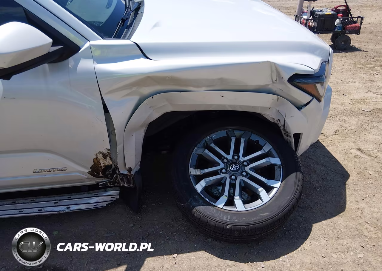 2025 Toyota 4Runner Limited VIN:JTEVA5BR2S5023194 - 6